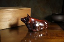 416窯變辰砂釉臥牛